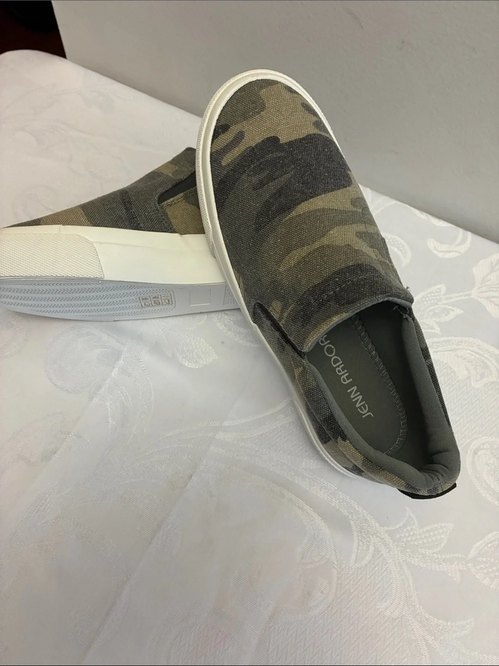 Jenn Ardor Camouflage Slip-On Sneakers - Olive & Black